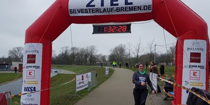 Lauf suchen - Strecken: 10km - Letzte Läuferin - Silvesterlauf Bremen